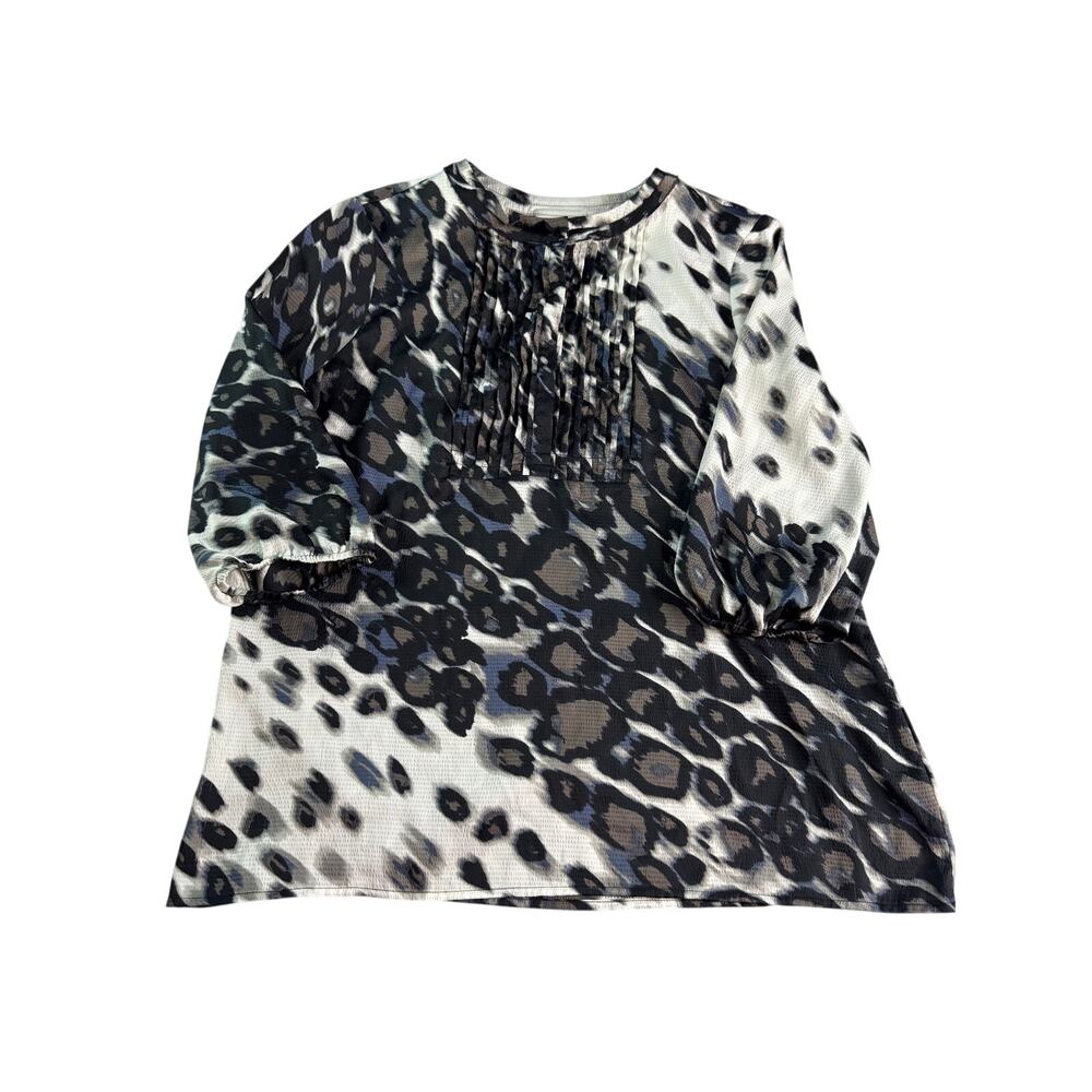 Chico's Animal Print Tunic Top Size 2 Large Long Sleeve Pintuck Snap Front Blk